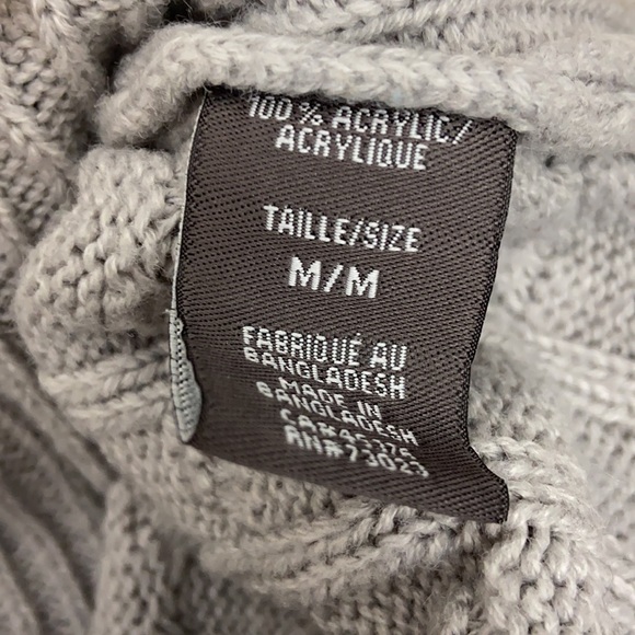 Colour Block Knit Crewneck Sweater - Picture 10 of 13